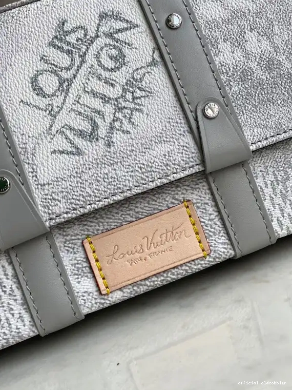 Official oldcobbler TRUNK SLINGBAG LOUIS VUITTON 0702